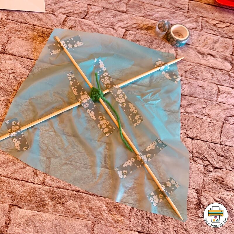 Make A Kite with Preschoolers 